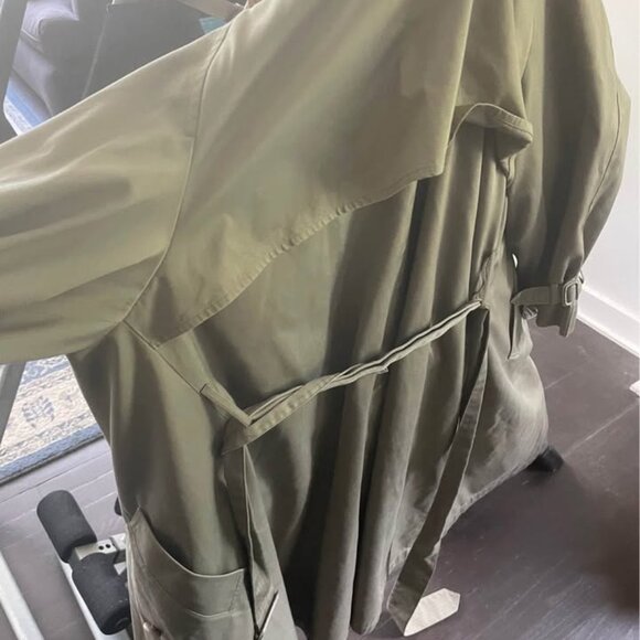 NICE LONDON FOG BELTED TRENCH COAT SIZE 18 1/2 REG MEN OR LADIES - Picture 2 of 6